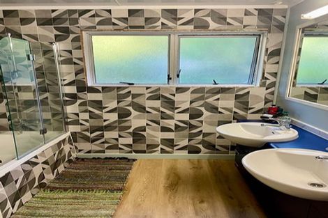 Photo of property in 148 Laingholm Drive, Laingholm, Auckland, 0604