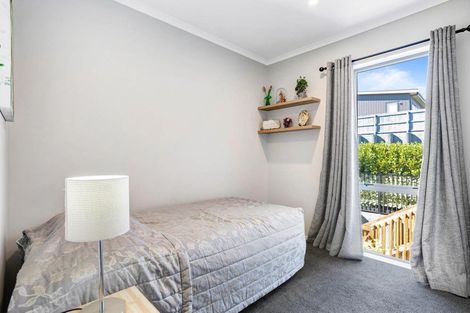 Photo of property in 33 Roundel Crescent, Whenuapai, Auckland, 0618