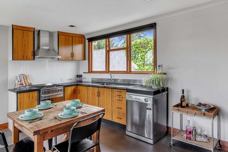 Photo of property in 12 Irving Street, Gore, 9710