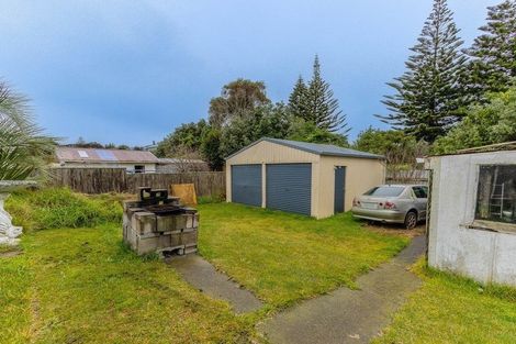 Photo of property in 76 Matai Street, Castlecliff, Whanganui, 4501