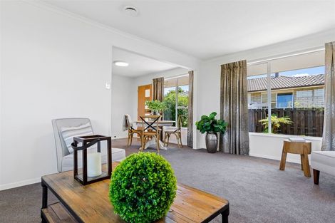 Photo of property in 15 Gibson Drive, Hornby, Christchurch, 8042