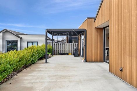 Photo of property in 42 Obelisk Street, Wanaka, 9305