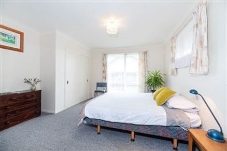 Photo of property in 17 Lasque Place, Glen Eden, Auckland, 0602