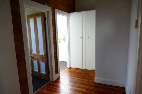 Photo of property in 44 Lynwood Road, New Lynn, Auckland, 0600
