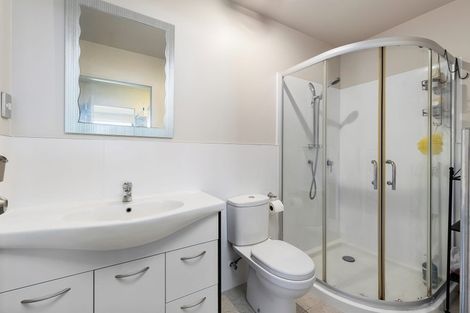 Photo of property in 9/12 Schnapper Rock Road, Schnapper Rock, Auckland, 0632