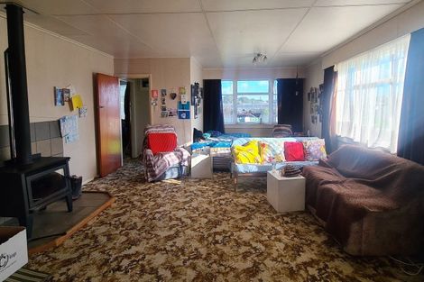 Photo of property in 35 Fox Street, Opunake, 4616