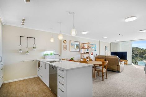 Photo of property in 184 Landmark Terrace, Orewa, 0931