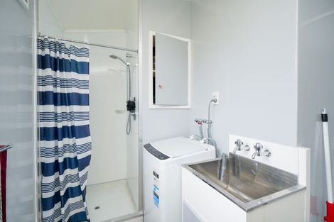 Photo of property in 1-12/71 Main Street, Mataura, 9712