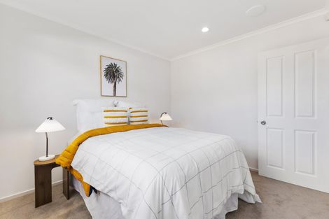 Photo of property in 185 Keri Vista Rise, Papakura, 2110