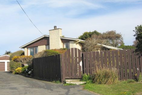 Photo of property in 16 Harbour Terrace, Kakanui, Oamaru, 9495
