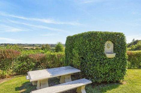 Photo of property in 25 Hanawera Ridge Road, Manakau, Otaki, 5583