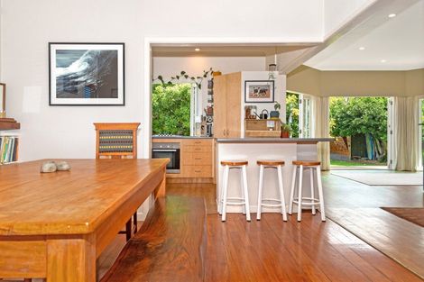 Photo of property in 50 Moana Road, Okitu, Gisborne, 4010