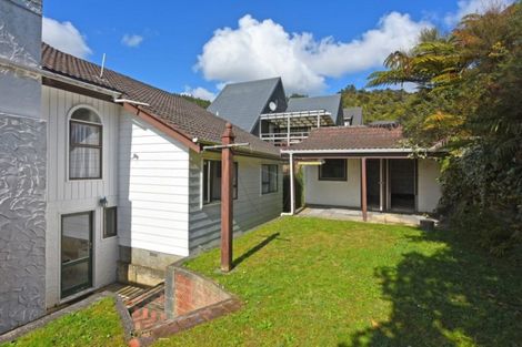 Photo of property in 6 Pioneer Grove, Silverstream, Upper Hutt, 5019