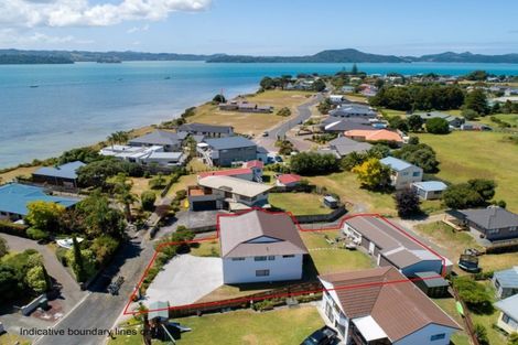 Photo of property in 30 Manaia View Road, One Tree Point, 0118
