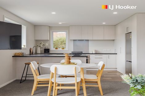 Photo of property in 12 Scotland Terrace, Green Island, Dunedin, 9018