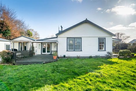 Photo of property in 102 Johnson Street, Milton, 9220