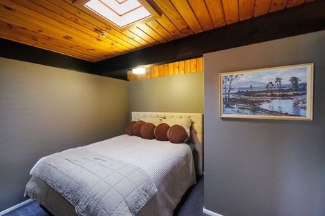 Photo of property in 11 Chilton Grove, Hokowhitu, Palmerston North, 4410