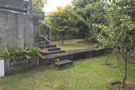 Photo of property in 4 Moana Crescent, Blagdon, New Plymouth, 4310