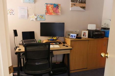 Photo of property in 150 Avenue Road, Greenmeadows, Napier, 4112