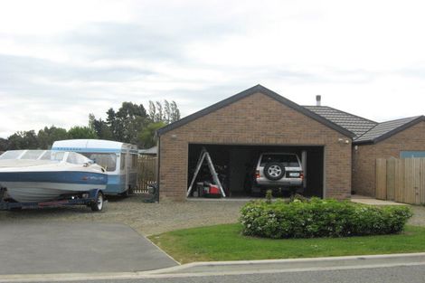 Photo of property in 21 Willowside Place, Amberley, 7410