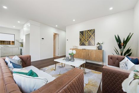 Photo of property in 52 Whakairo Crescent, Gulf Harbour, Whangaparaoa, 0930