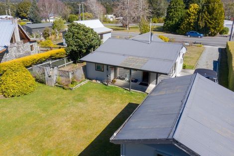 Photo of property in 39 Home Street, Manapouri, 9679