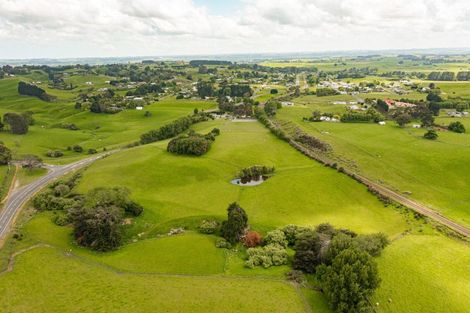 Photo of property in 986 Halcombe Road, Halcombe, Feilding, 4779