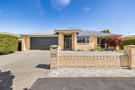 Photo of property in 27 Cridland Place, Halswell, Christchurch, 8025
