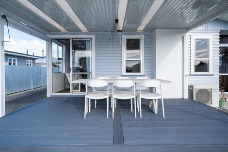 Photo of property in 27 Meeanee Road, Taradale, Napier, 4112