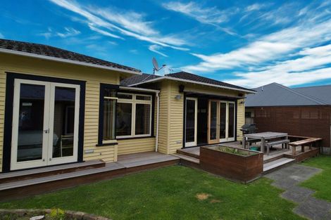 Photo of property in 15 Sherwood Street, Woburn, Lower Hutt, 5010