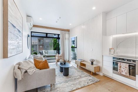 Photo of property in 7/165 Hobsonville Point Road, Hobsonville, Auckland, 0616