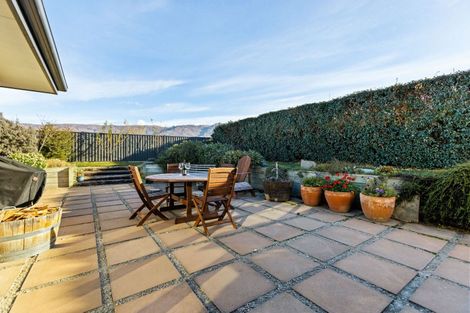 Photo of property in 5 Ethereal Crescent, Mount Pisa, Cromwell, 9383