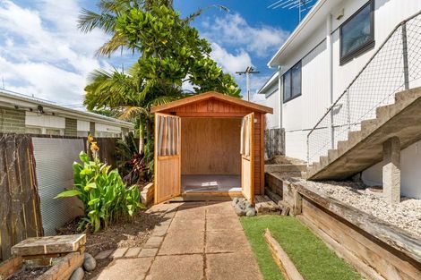 Photo of property in 3/125a Birkdale Road, Birkdale, Auckland, 0626
