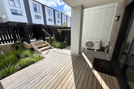 Photo of property in 35 Tukari Lane, Mangere Bridge, Auckland, 2022