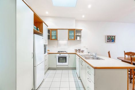 Photo of property in 3/36 Victoria Road, Devonport, Auckland, 0624