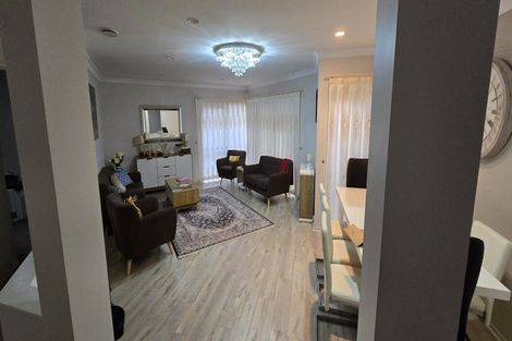 Photo of property in 17 Glencullen Place, Dannemora, Auckland, 2016