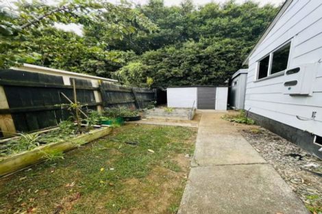 Photo of property in 2/13 Justamere Place, Weymouth, Auckland, 2103