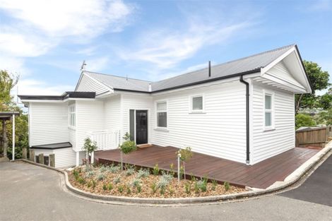 Photo of property in 10 Dyers Pass Road, Cashmere, Christchurch, 8022