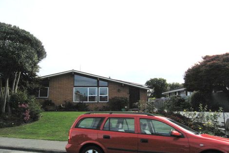Photo of property in 6 Beaumaris Place, Sockburn, Christchurch, 8042