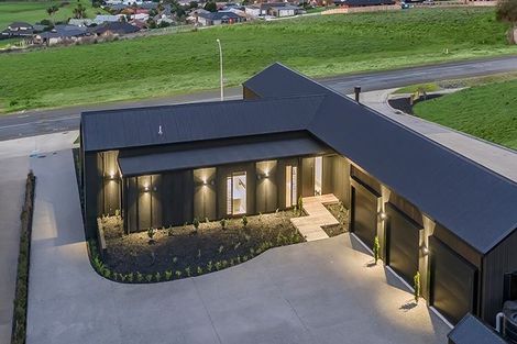 Photo of property in 298 Kitchener Road, Pukekohe, 2120