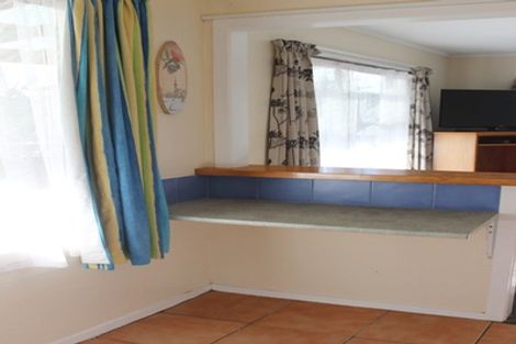 Photo of property in 1/179 Carlisle Road, Northcross, Auckland, 0632