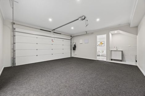 Photo of property in 2 Ballyalton Crescent, Flat Bush, 2019