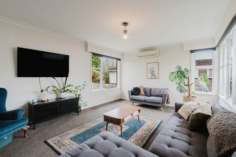 Photo of property in 16 Kensington Place, Fairfield, Hamilton, 3214