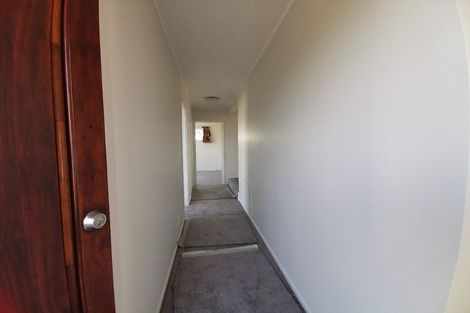 Photo of property in 1/23 Heron Place, Pakuranga Heights, Auckland, 2010