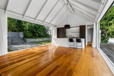 Photo of property in 5 Ringwood Street, Torbay, Auckland, 0630