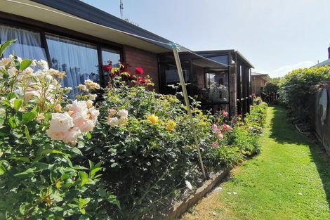 Photo of property in 4/93 Avenue Road, West End, Timaru, 7910