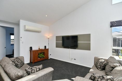 Photo of property in 9 Churchill Drive, Rangiora, 7400