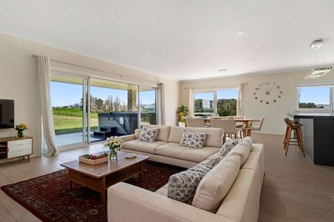 Photo of property in 30 Mahurangi East Road, Snells Beach, 0982