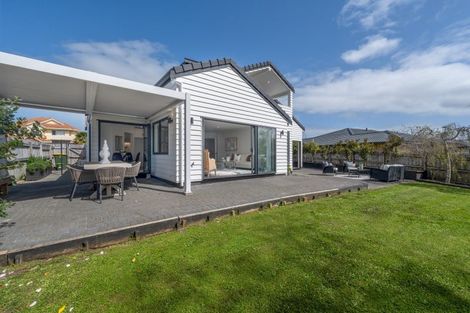 Photo of property in 6 Thirlmere Rise, Northpark, Auckland, 2013