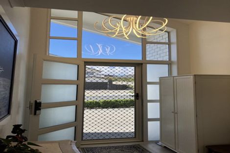 Photo of property in 23 Maka Terrace, Orewa, 0931